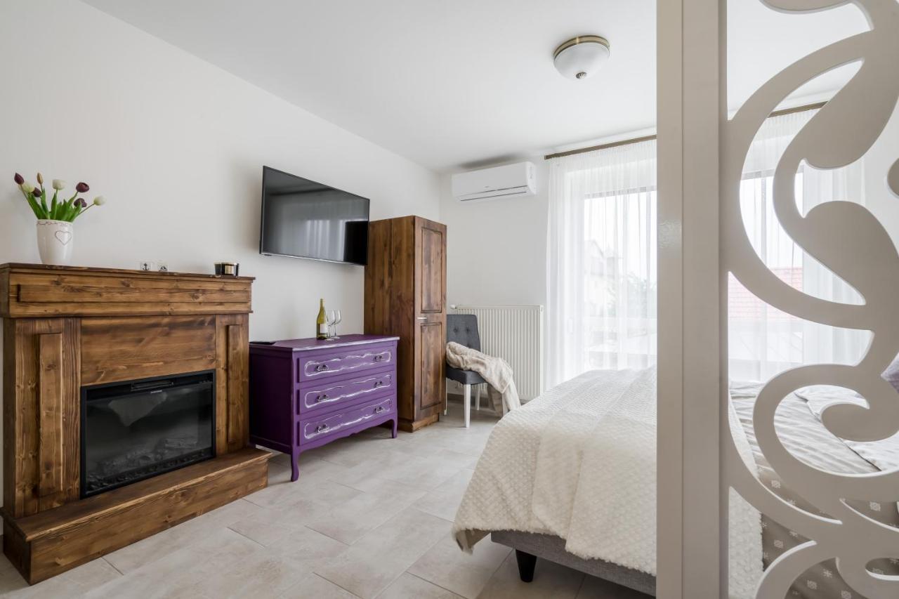 Katica Szallas Balatonkenese Extérieur photo